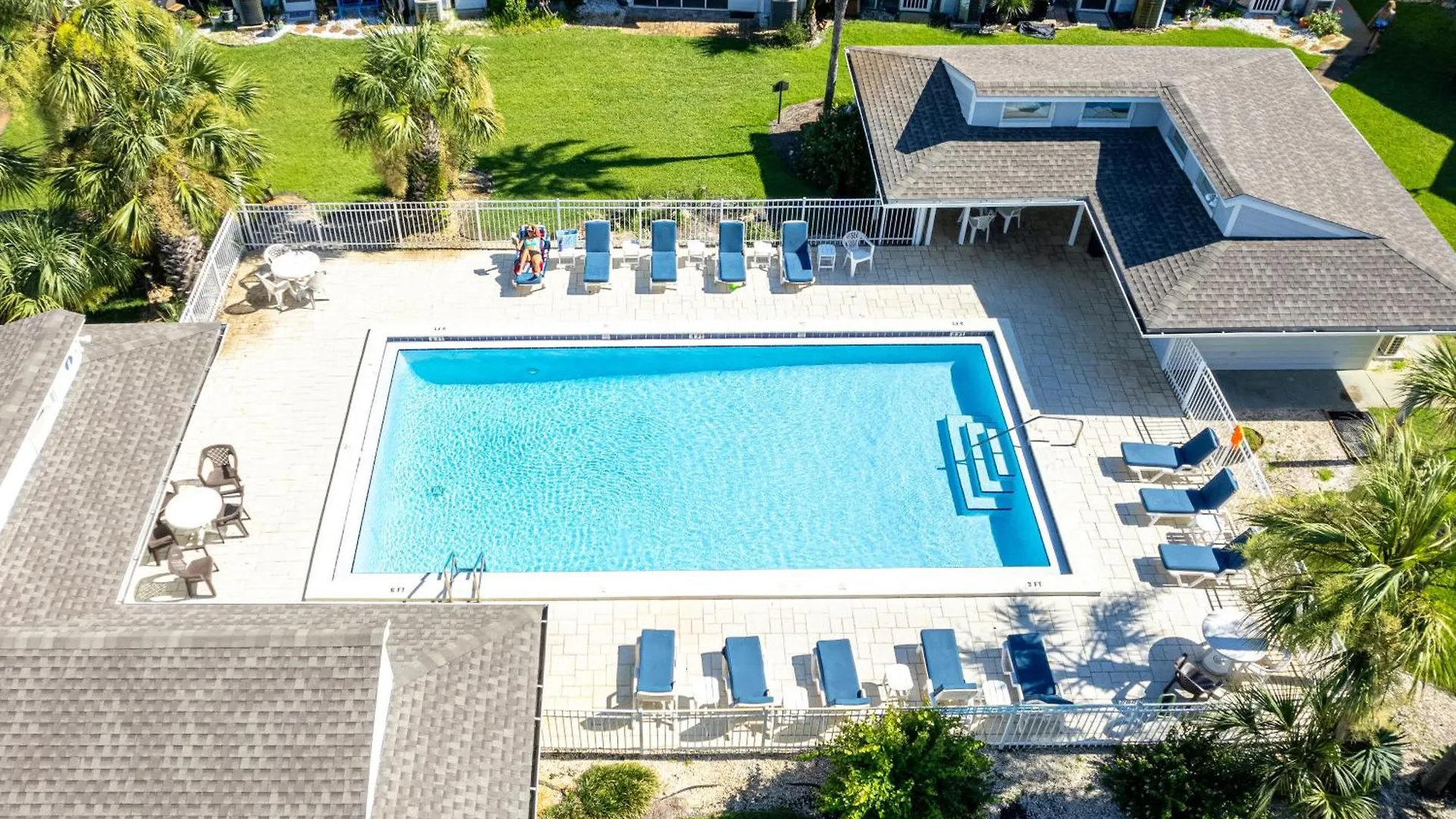 Sandpiper Cove 4117- By Holiday Isle Properties Destin